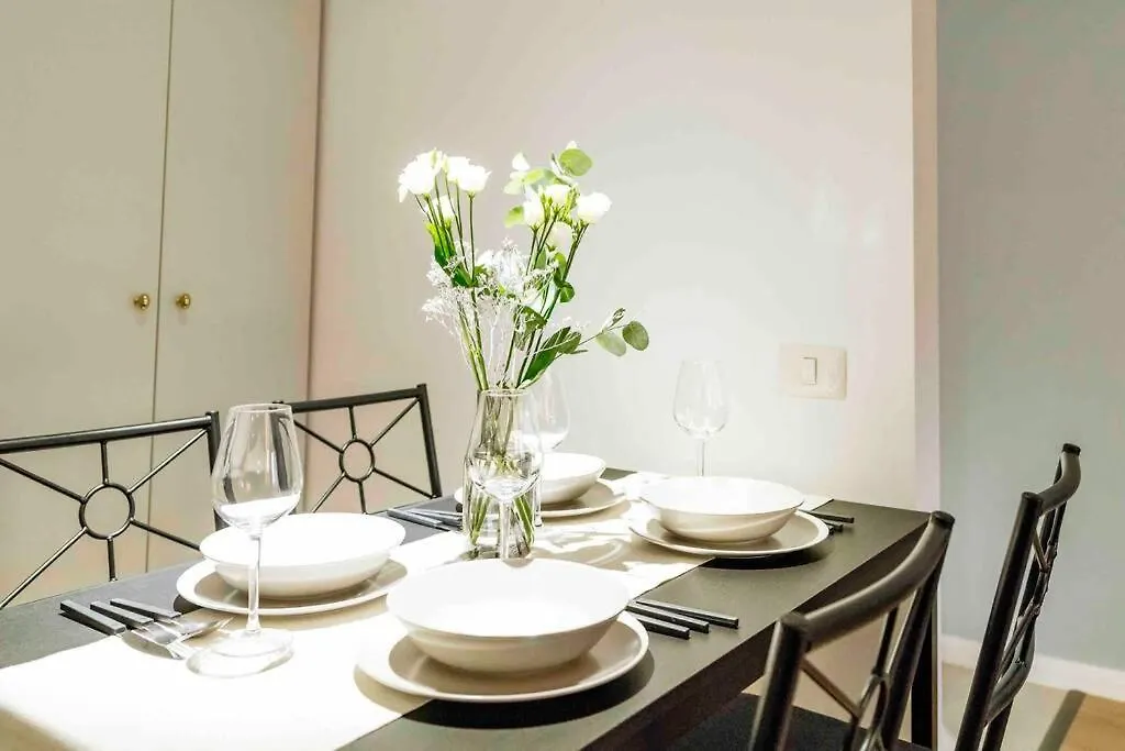 Bright Apartment - Top Location - City Balcony 부쿠레슈티