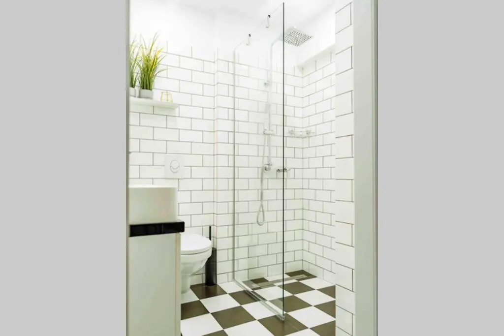 Bright Apartment - Top Location - City Balcony 부쿠레슈티